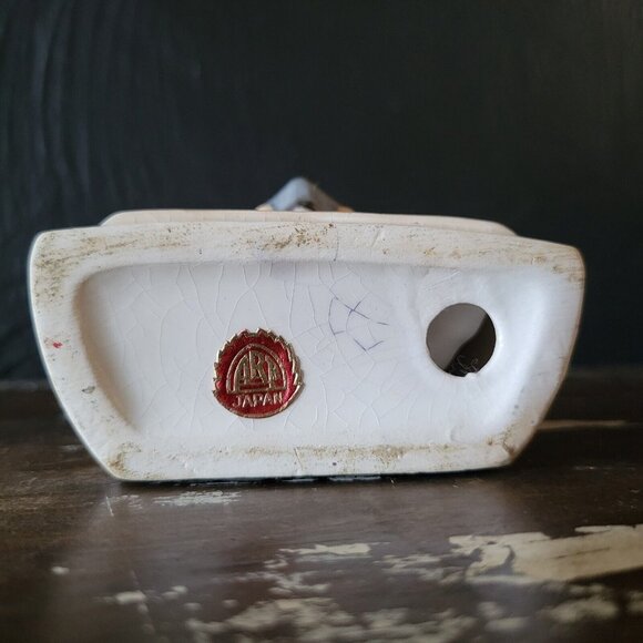 Vintage Girl Praying Figurine Table Top / Wall Decor Nursery Decor Made in Japan - Picture 5 of 5